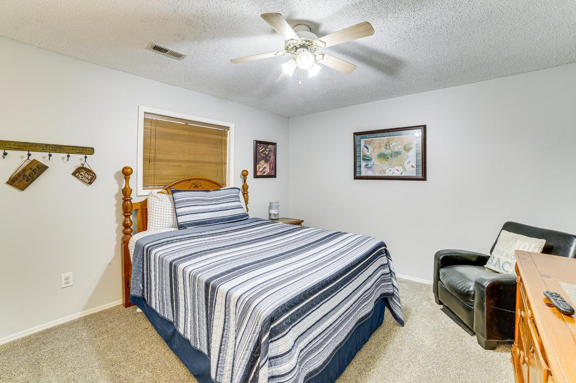 Reed Springs Condo With Furnished Deck And Pool Access Reeds Spring Exterior photo